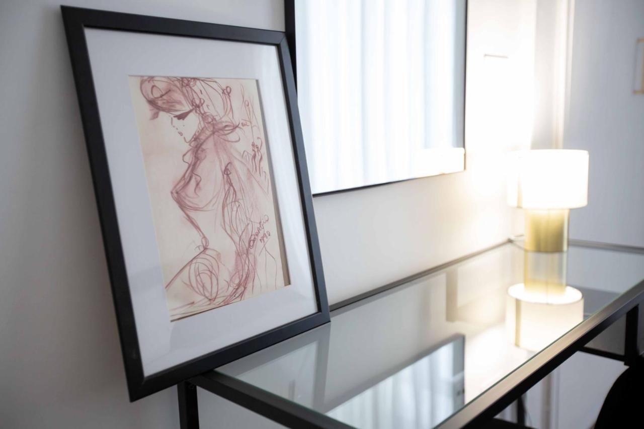 Domus Delia Luxury Apartment เนเปิลส์ ภายนอก รูปภาพ